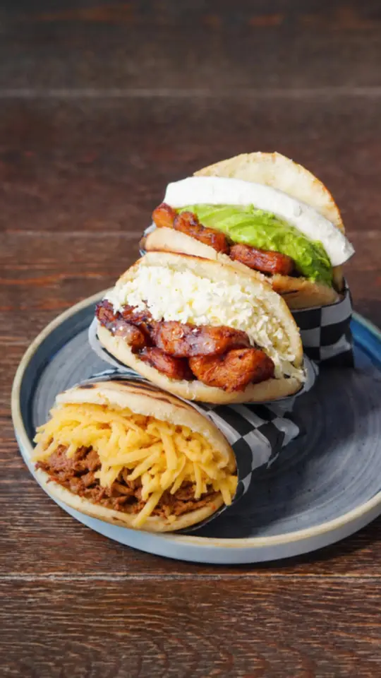 Doggi's Arepa Bar in Miami showing food, arepas, video by doggisarepabar on TikTok