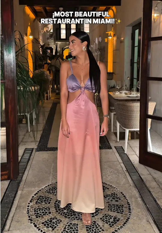 Donatella Restaurant in Miami Beach showing restaurant, italian food, focaccia, crudo, salad, spaghetti alla nerano, video by gabrielaromeros on TikTok
