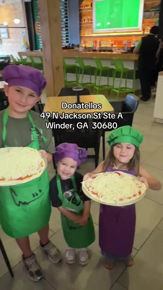 Donatello's The Urban Trattoria in Winder showing pizza, pizza making experience, video by ichav6 on TikTok