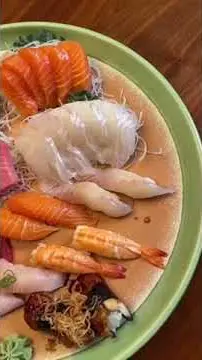 Doshi Sushi in Duluth showing restaurant visit, sushi, video by Atlanta Eats on YouTube