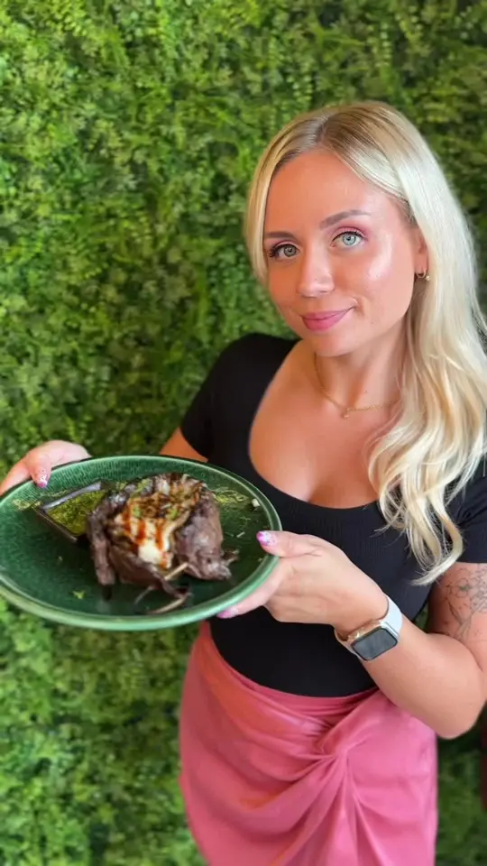  in Florida showing food, birria bao buns, drinks, brunch, hookah, live music, video by katelynxoxoo on TikTok