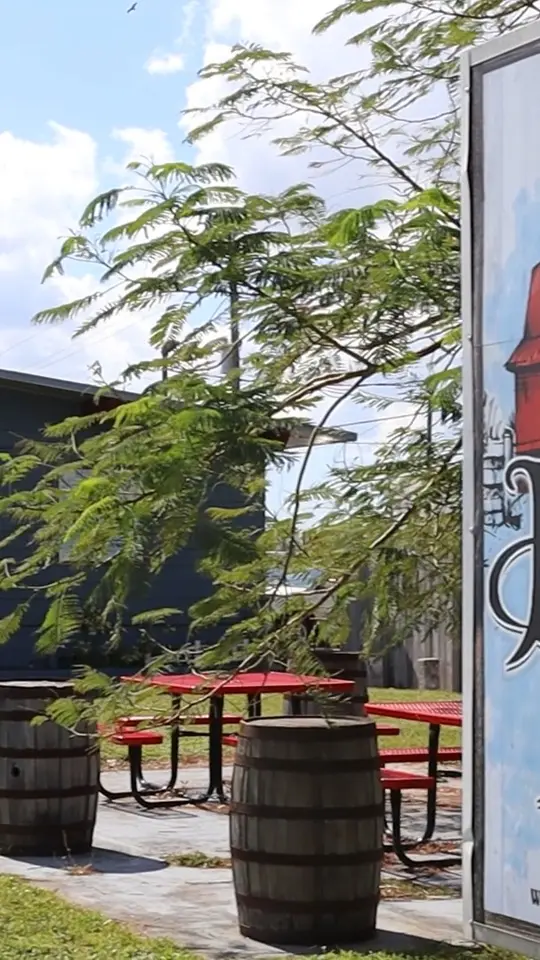 Eastwood 77 Bar & Grill in Fort Myers showing brunch, meal, golf course atmosphere, video by City of Fort Myers - Government on Facebook
