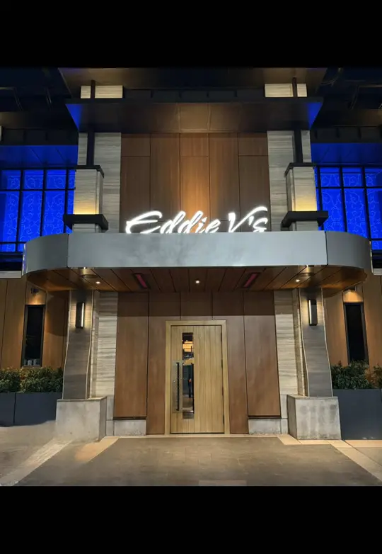 Eddie V's Prime Seafood on TikTok, video by bougie_bestfriend