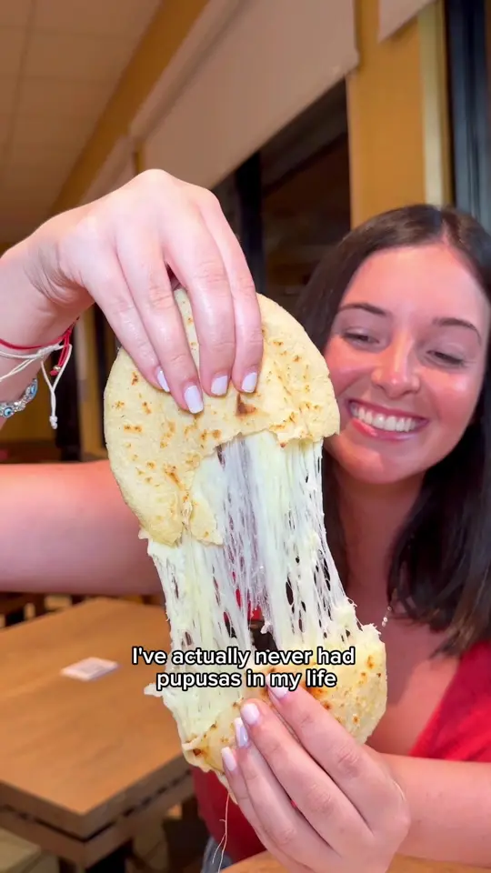 El Atlakat in Miami showing pupusas, salvadoran food, video by treatyoselfeverywhere on TikTok