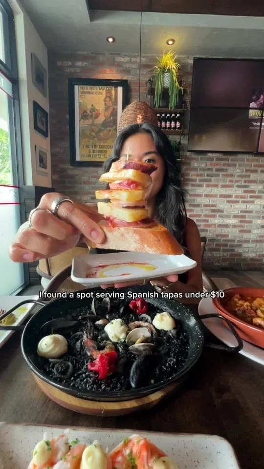 El Berrinche in Miami showing restaurant, spanish food, tapas, pinxos, miami, video by explorewithgg on TikTok