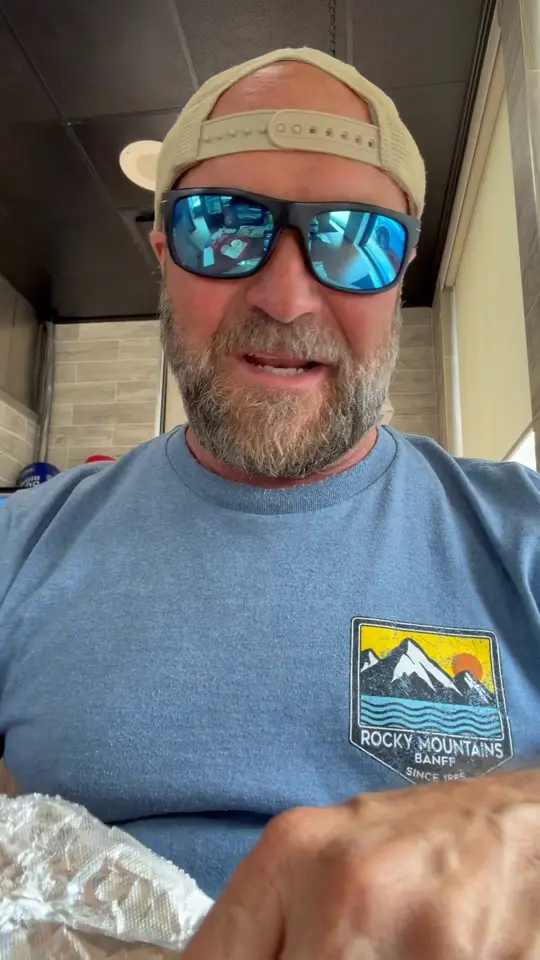 El Burrito in East Ellijay showing review, visit, burrito, video by Kurt Lee Wheeler on Facebook