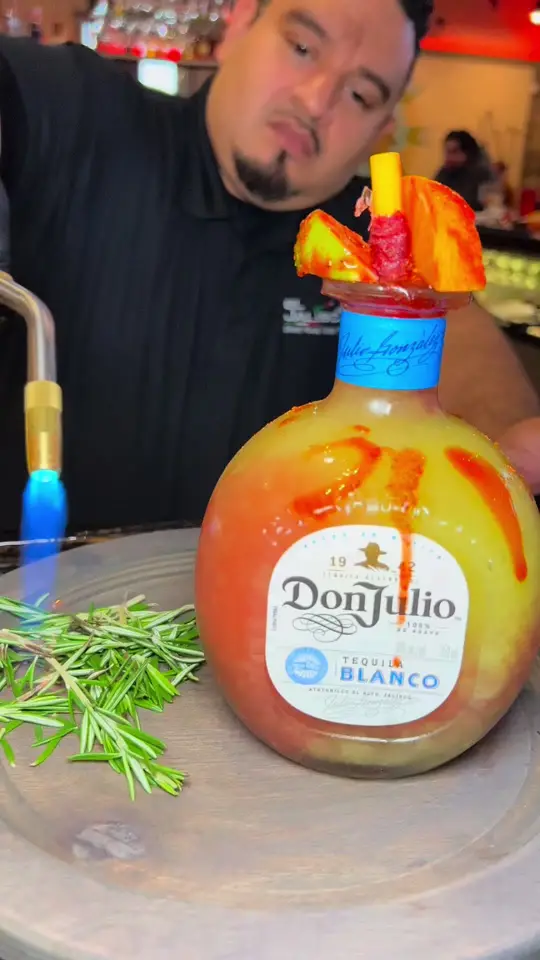 El Jalisco McDonough Mexican Restaurant in McDonough showing live music, tableside service, drinks, video by gourmetangiie on TikTok