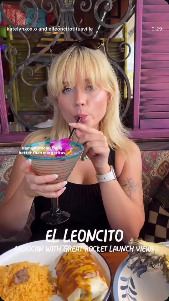 El Leoncito in Titusville showing loaded wet burritos, sizzling fajitas, piña vera cruz, video by elleoncito32780 on TikTok