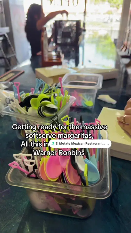 El Metate Mexican Restaurant in Tifton showing soft serve, margaritas, video by elmetatewr on TikTok