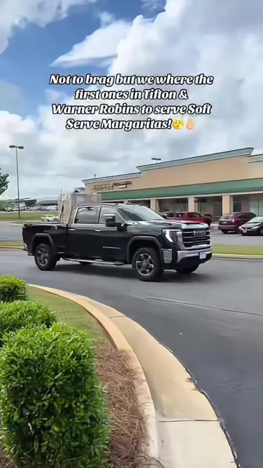 El Metate Mexican Restaurant in Tifton showing cocktail, soft serve margaritas, video by elmetatewr on TikTok