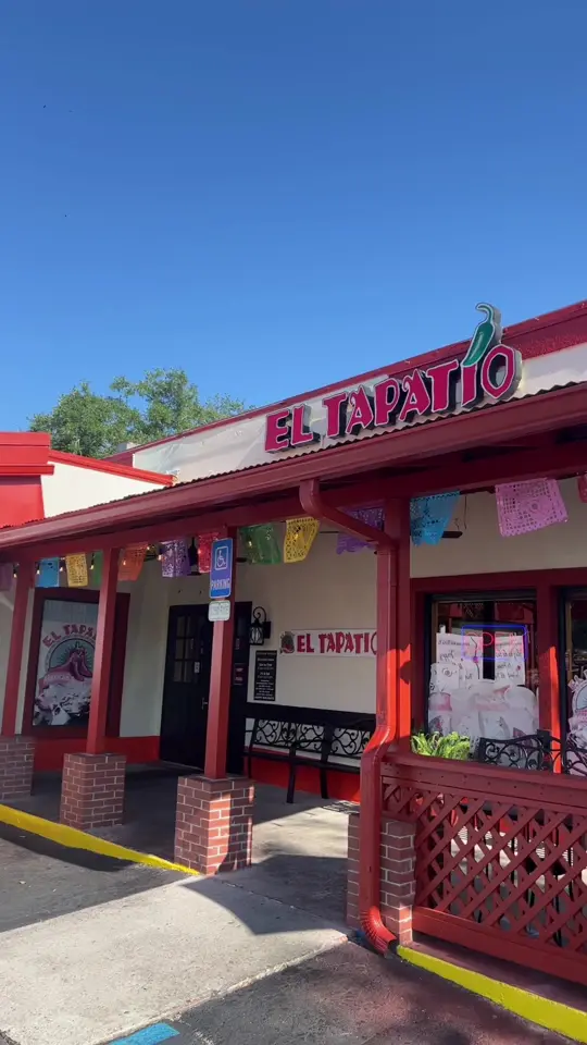 El Tapatio Mexican Restaurant in Kissimmee showing mexican food, tacos, horchata, video by makingmemorieswithjess on TikTok