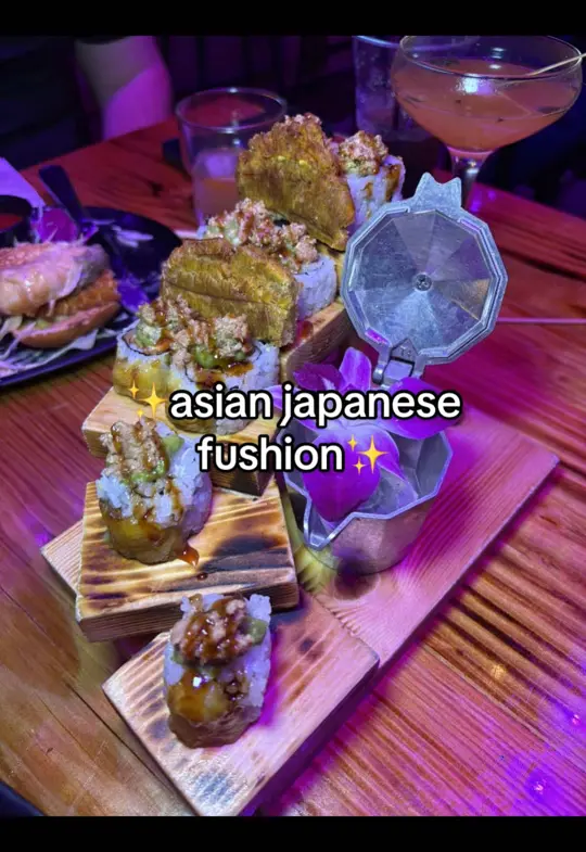 El Tiesto Cafe Fort Lauderdale in Fort Lauderdale showing food, sweet plantains on sushi, video by chefitupwithlani on TikTok