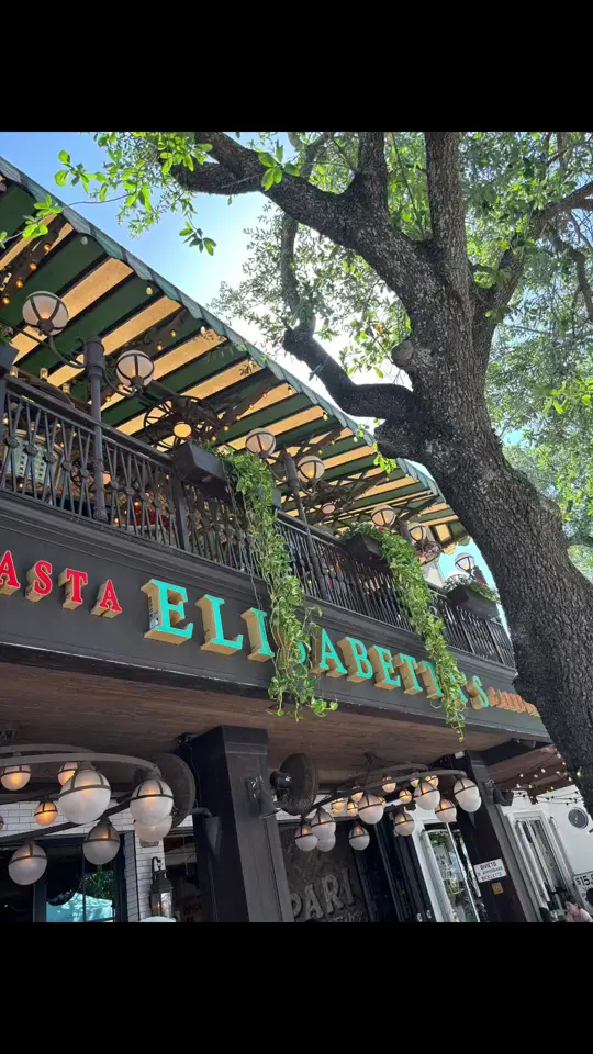 Elisabetta's Ristorante on TikTok, video by restaurant_explorers22