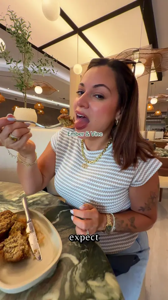  in Florida showing review, breakfast menu, atmosphere, video by eileenlatelyy on TikTok