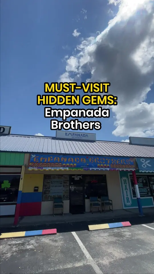 in Florida showing empanadas, traditional colombia pork + potato semicolon jambalaya with chicken and chorizo sausage, pepperoni pizza, caramel apple pie, guava and mozzarella emp, video by ilovetheburgstpete on TikTok
