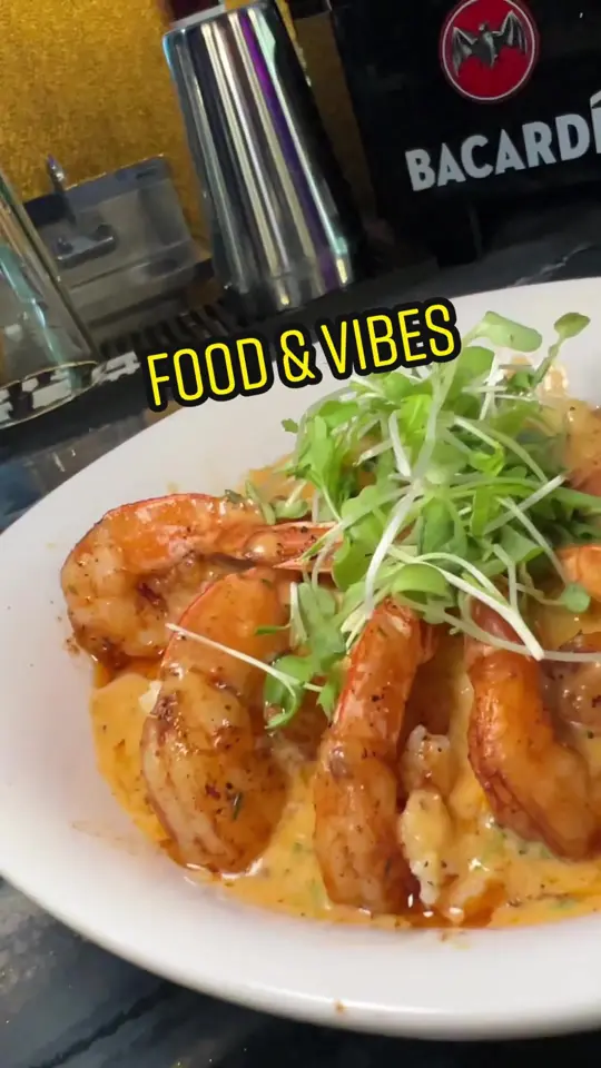 Esco Marietta Restaurant and Tapas in Austell showing restaurant visit, tapas, shrimp and grits, chicken wings, pasta, shrimp, video by destinyseats on TikTok