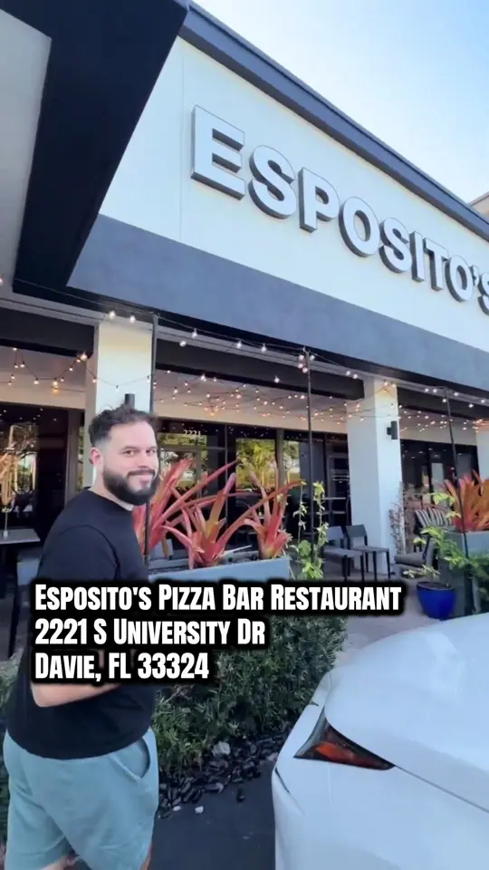 Esposito's Pizza Bar Restaurant in Davie showing visit, review, food, pizza, video by leyafea on TikTok