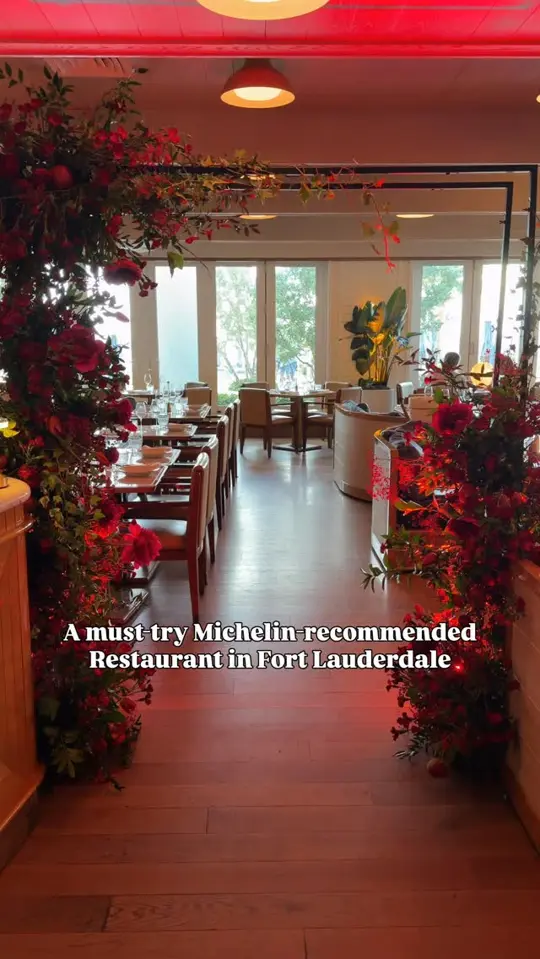 Evelyn's in Fort Lauderdale showing review, visit, video by Fort Lauderdale Downtown on Facebook