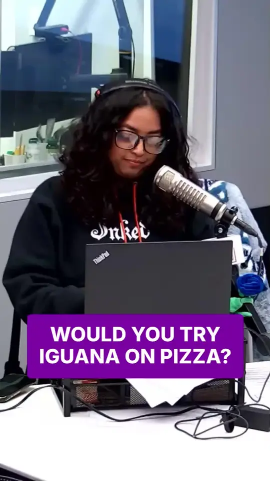 Everglades Restaurant in Orlando showing iguana pizza, food, video by elvisduranshow on TikTok