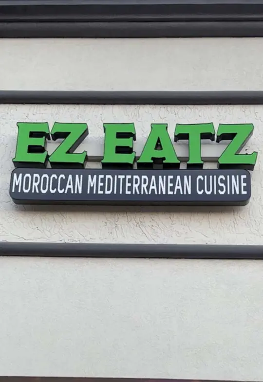 Ez Eatz By Yaya in Jacksonville showing restaurant visit, moroccan food, video by tommysafer on TikTok