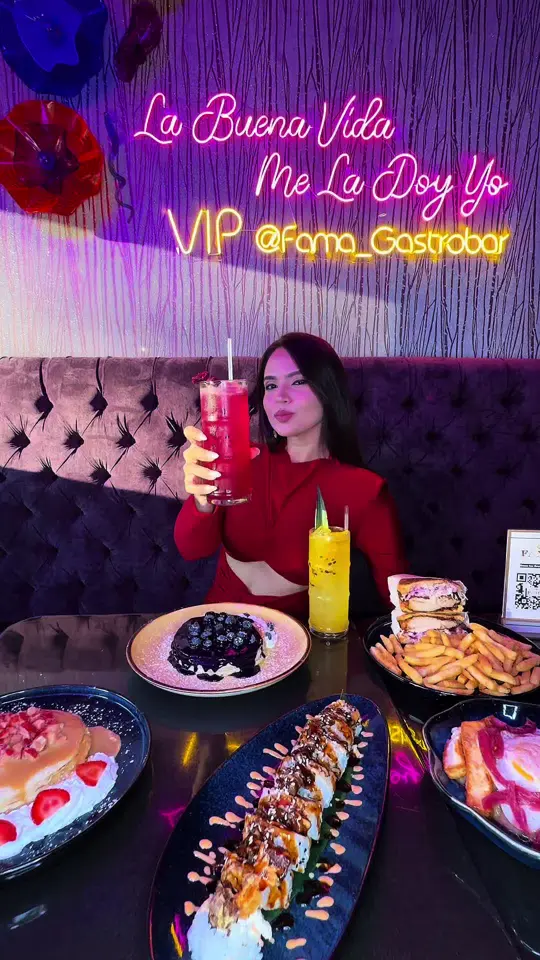Fama Restaurant And Lounge in Kissimmee showing brunch, mangú with salami and fried egg, ube pancakes, dulce de leche pancakes, chicken sandwich, sushi roll, video by estefanimruiz on TikTok