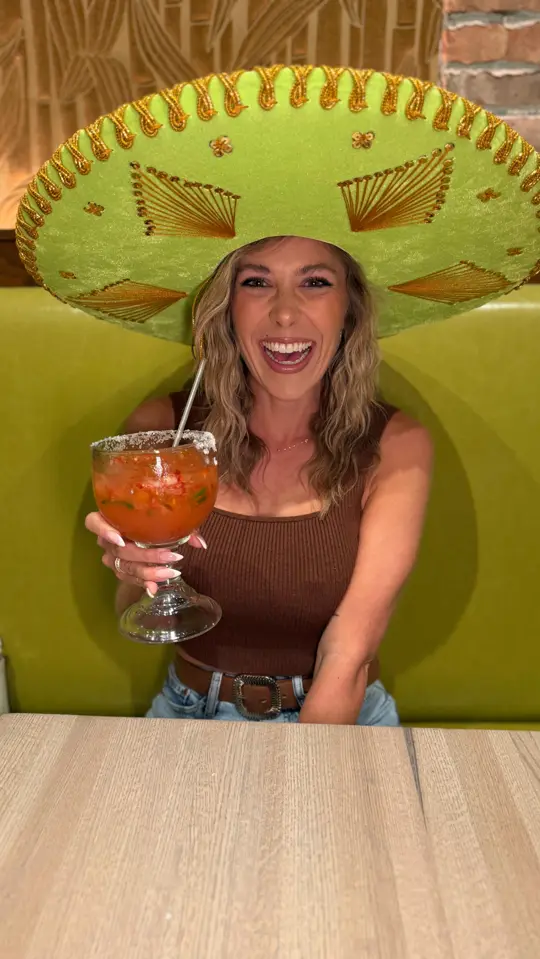 Fat Rosie's Taco & Tequila Bar in Orlando showing restaurant visit, atmosphere, video by Paige Bryant on Facebook