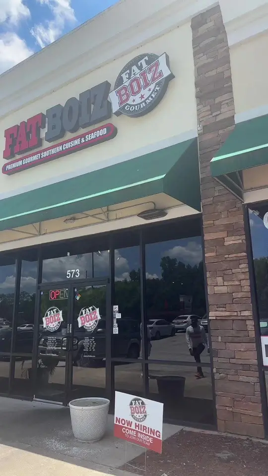 Fatboiz Premium Gourmet in McDonough showing review, visit, video by melaaafit on TikTok