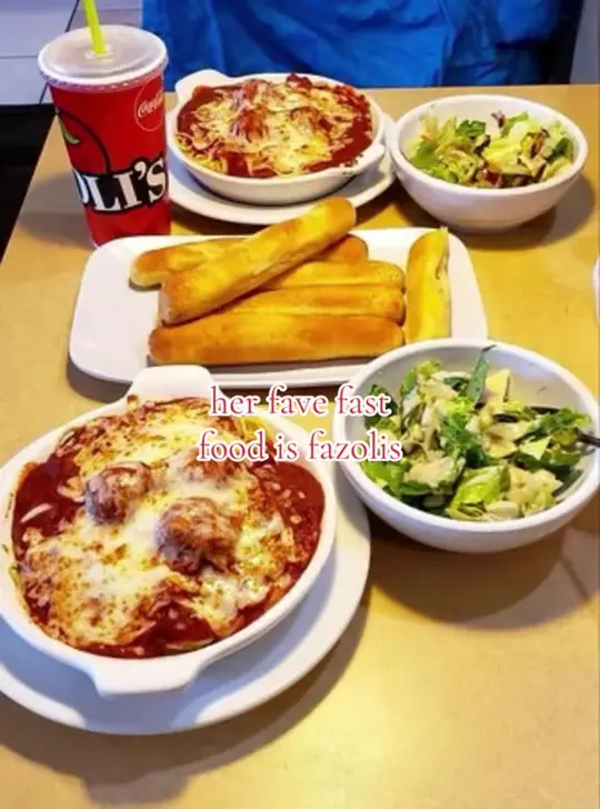 Fazoli's in Orlando showing restaurant, pizza, video by fazolis.glazer on TikTok