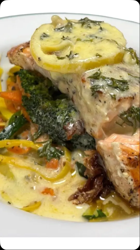 Filomena's Pizzeria & Ristorante in Lake Mary showing pizza, restaurant visit, video by Filomena's Pizzeria & Ristorante on Facebook