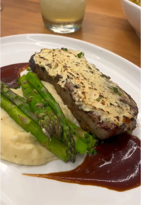 Fin & Tonic in Sarasota showing food, crab cakes / food, boursin ny strip / food, shrimp pasta / drink, old fashioned, video by eatlocalflorida on TikTok
