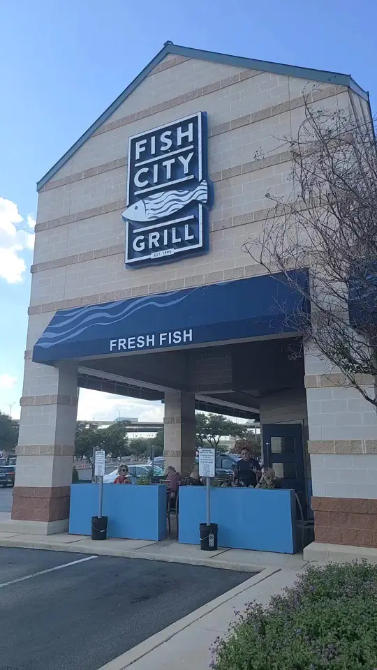 Fish City Grill in Lakeland showing seafood, oysters, happy hour, video by 1blessedjourney on TikTok