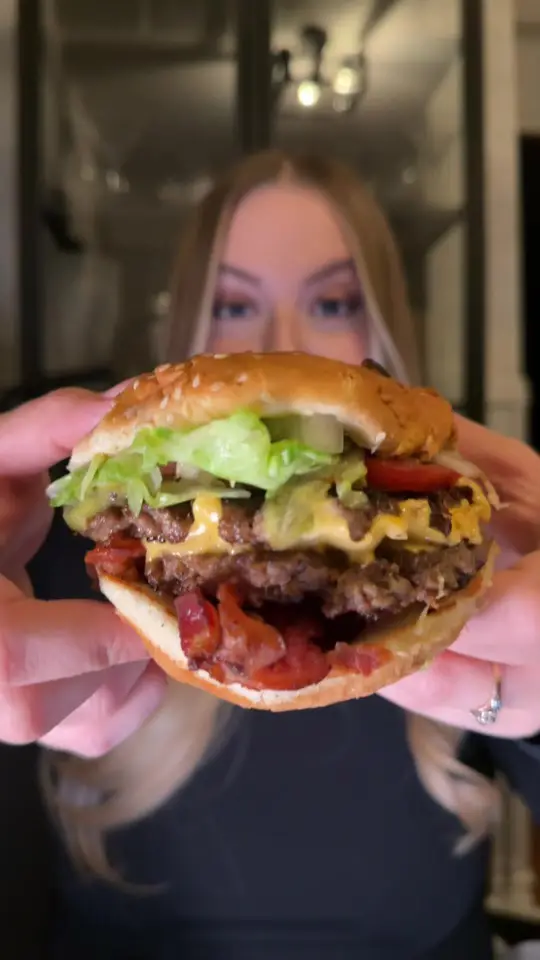Five Guys on TikTok, video by eatzwithemz