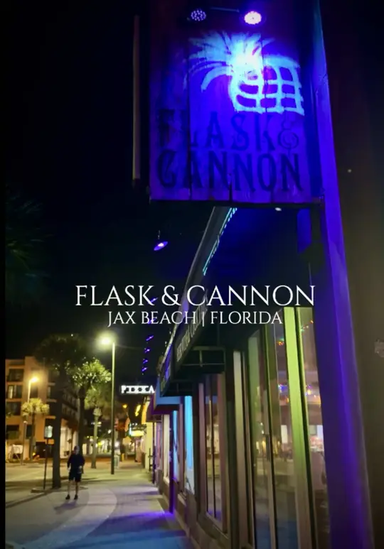 Flask And Cannon in Jacksonville Beach showing tiki drinks, pizza, tropical atmosphere, rum selection, trivia nights, video by thingstodo.florida on TikTok