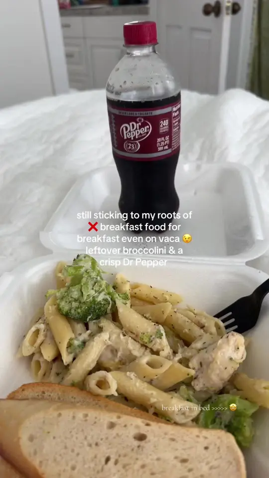 Fogarty's in Key West showing food, leftovers, video by nicolewarnimont on TikTok