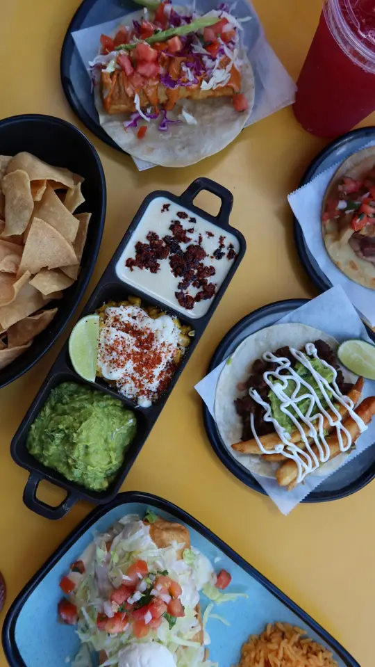 Fogata Street Tacos Ocoee Fl in Ocoee showing review, visit, street tacos, video by Katelyn Marie on Facebook