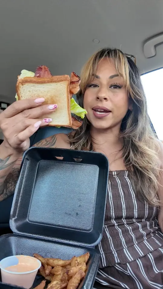 Frannick's Cafe in Dallas showing review, fried green tomato blt, sriracha mayo, onion petals, video by Brooke Brown on Facebook