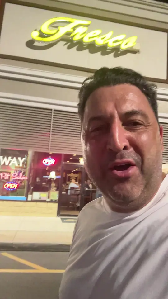 Fresco Cucina Italiana – Dr. Phillips in Orlando showing review, top notch food, video by lilmomozzarella on TikTok