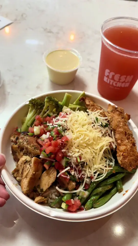 Fresh Kitchen Tampa in Florida showing review, bowl, video by beccavanasten on TikTok