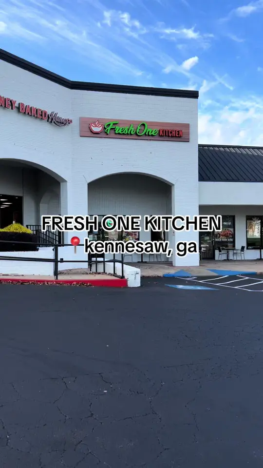Fresh One Kitchen - Kennesaw in Kennesaw showing food, tofu bowl, video by cheapeatsatl on TikTok