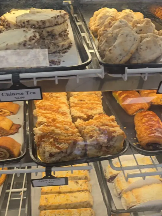 Frida's Cafe & Bakery in Largo showing lunch, homemade cookies, video by fridascafe on TikTok