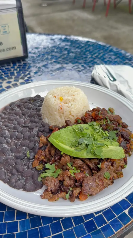 Frida's Taqueria in Lilburn showing food, plato a la mexicana, video by Frida’s Taqueria Lilburn on Facebook