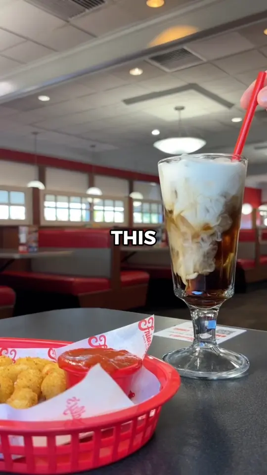 Friendly's Brooklyn Style Pizza in Kissimmee showing pizza, star-spangled summer menu, video by Friendly's on Facebook