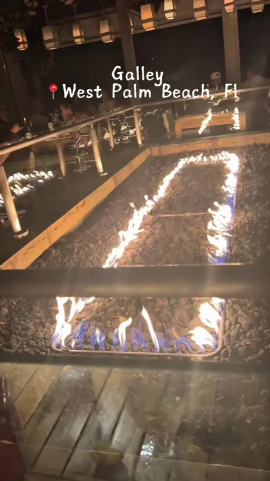 Galley at Hilton in Palm Beach showing dinner, atmosphere, date night, video by eureka_carter on TikTok