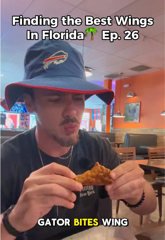 Gatorbites Tail & Ale in Fort Myers showing visit, wing review, video by mottslife on TikTok