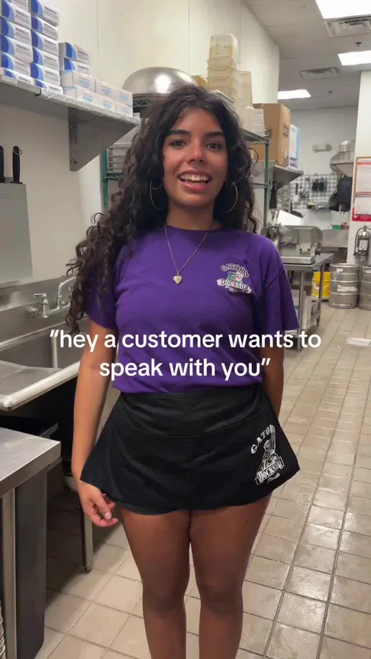Gators Dockside in Orlando showing work, restaurant atmosphere, foodie content, video by gatorsdocksidewindermere on TikTok