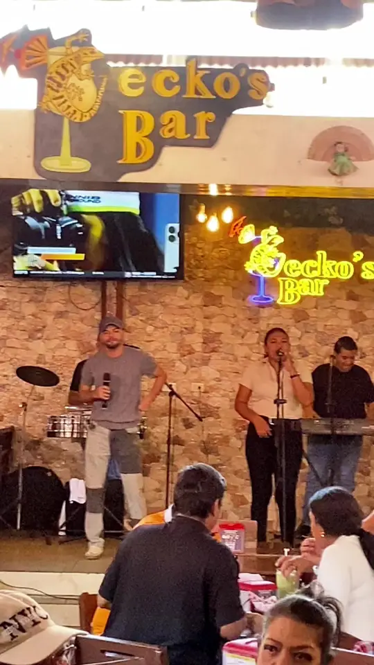 Gecko's Grill & Pub - Palmer Crossing in Sarasota showing visit, event, video by lopezleonjodido on TikTok