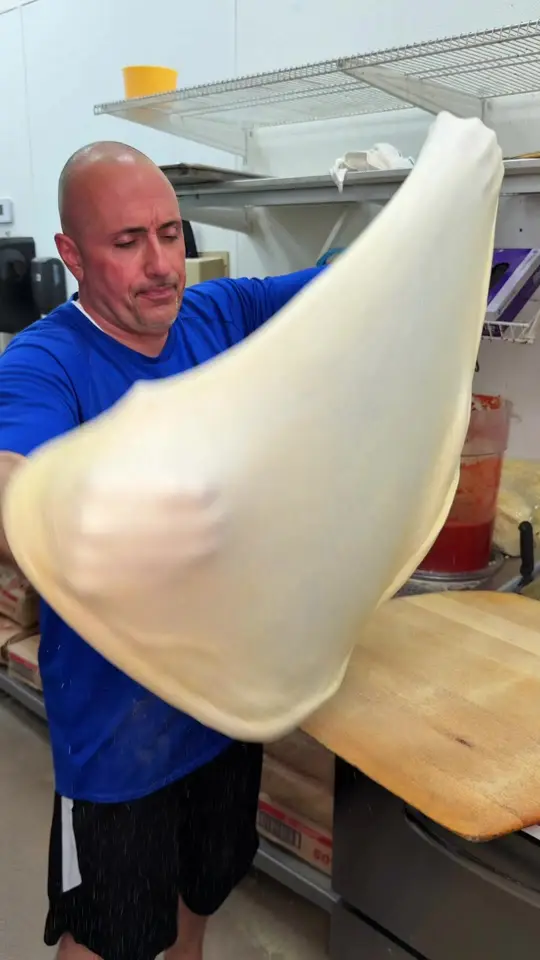  in Florida showing pizza, margherita pizza, white pizza, ricotta, garlic, mozzarella, video by genna.pizza.compa on TikTok