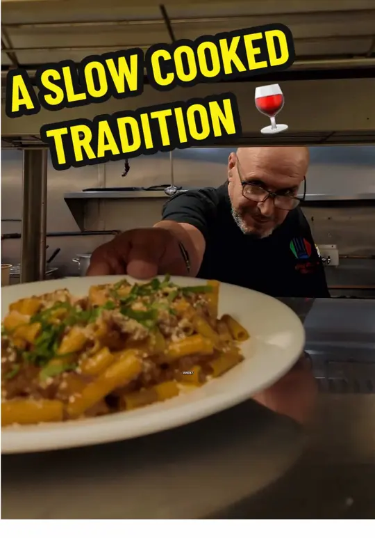  in Florida showing italian cooking, family vibe, atmosphere, video by mangia.italian on TikTok