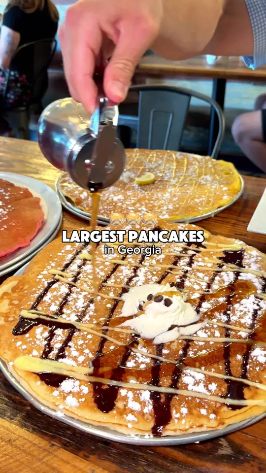 Georgia Diner in Duluth showing food, pancakes, video by itslindseyeaton on TikTok