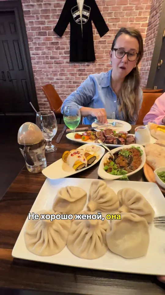 Georgian Corner Restaurant in Roswell showing food, khinkali, khachapuri, shashlik, chakhashuli, wine, live music, video by abramlife on TikTok